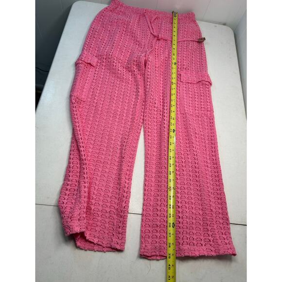 Surf Gypsy Hot Pink Crochet Cargo Pants in Size M - Picture 4 of 8